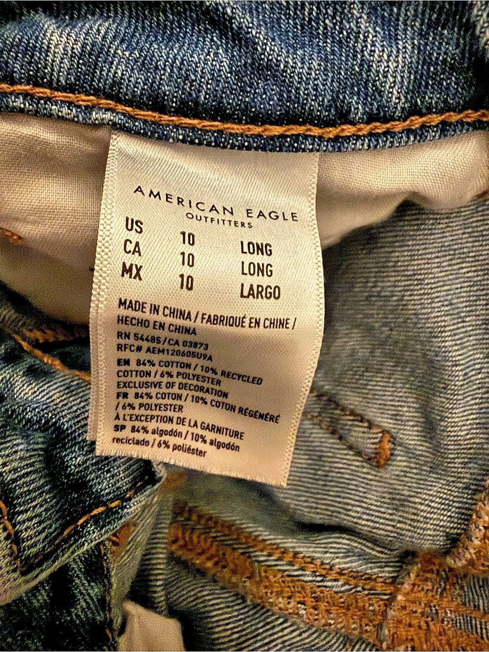 American Eagle Mom Jean - Picture 3 of 3